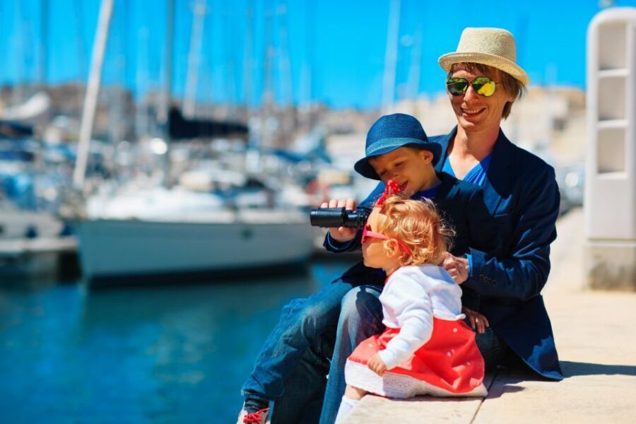 Copenhagen: Old Town and Nyhavn Private Family Tour - Old Town and Nyhavn with a private family guide