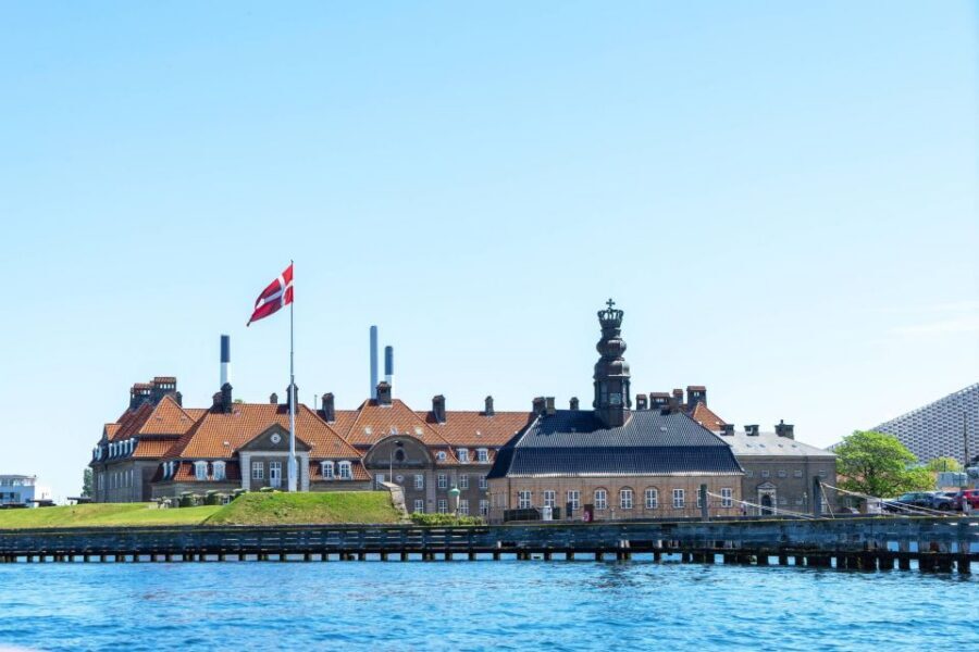 Copenhagen: Old Town and Nyhavn Private Family Tour - Price and value: what $240 per person actually buys